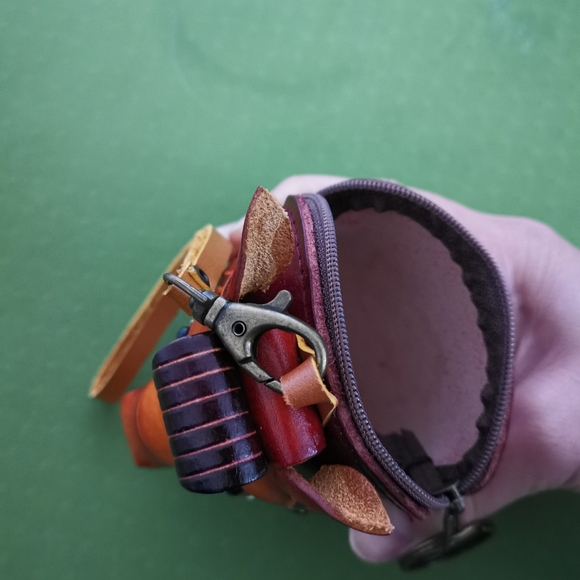 Handmade genuine leather small bag - Picture 4 of 7